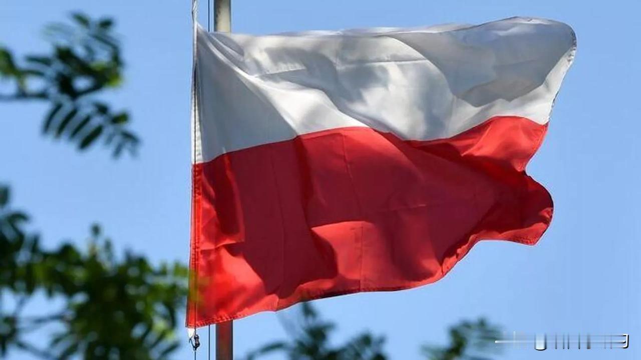 波兰防长：波会封锁与俄罗斯和白俄罗斯接壤的边境口岸

¬ 波兰总理：波兰拟202