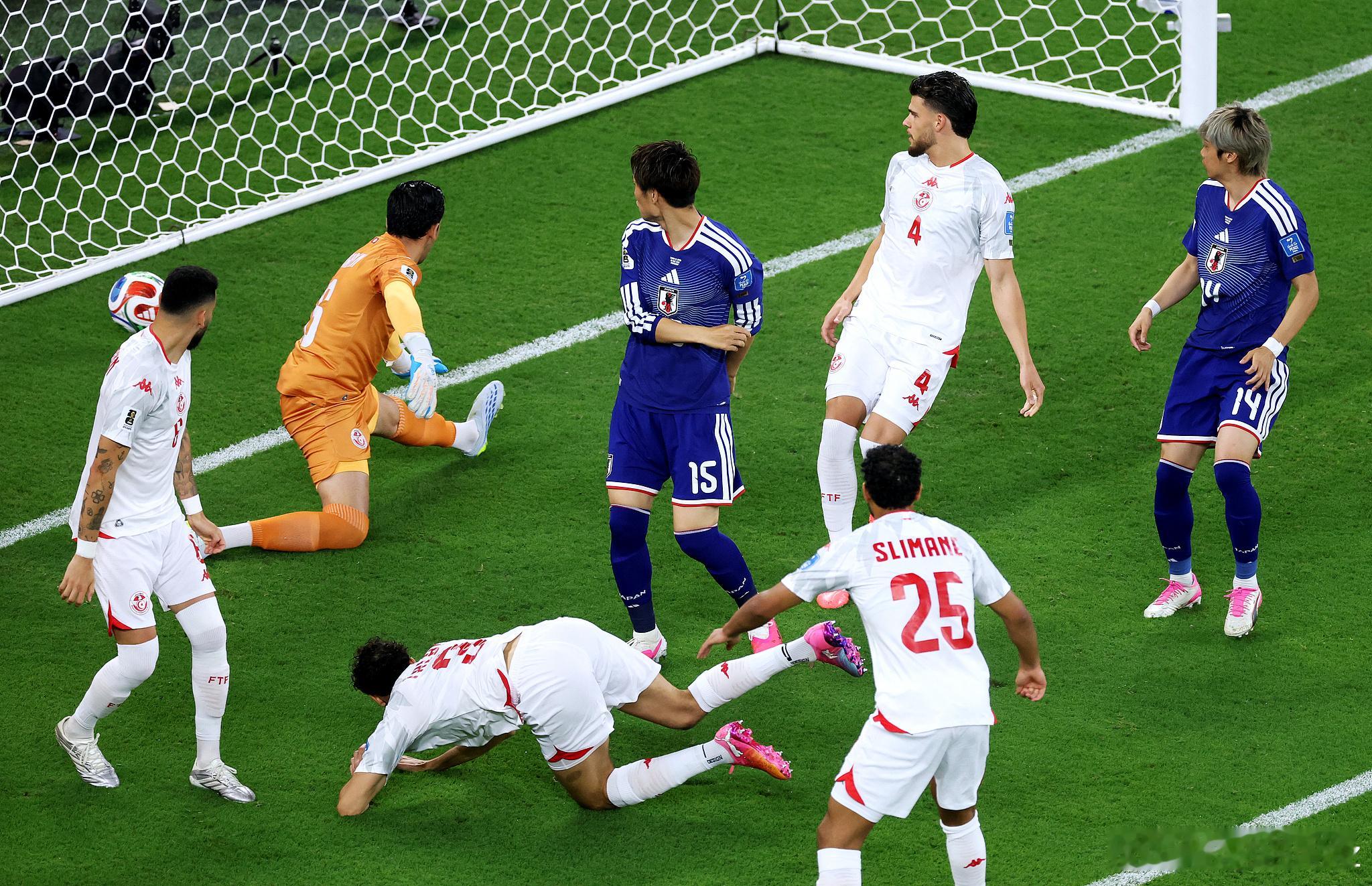 世界杯第1000场-日本4-0送突尼斯出局 上田绮世2射1传美加墨世界杯 北京时