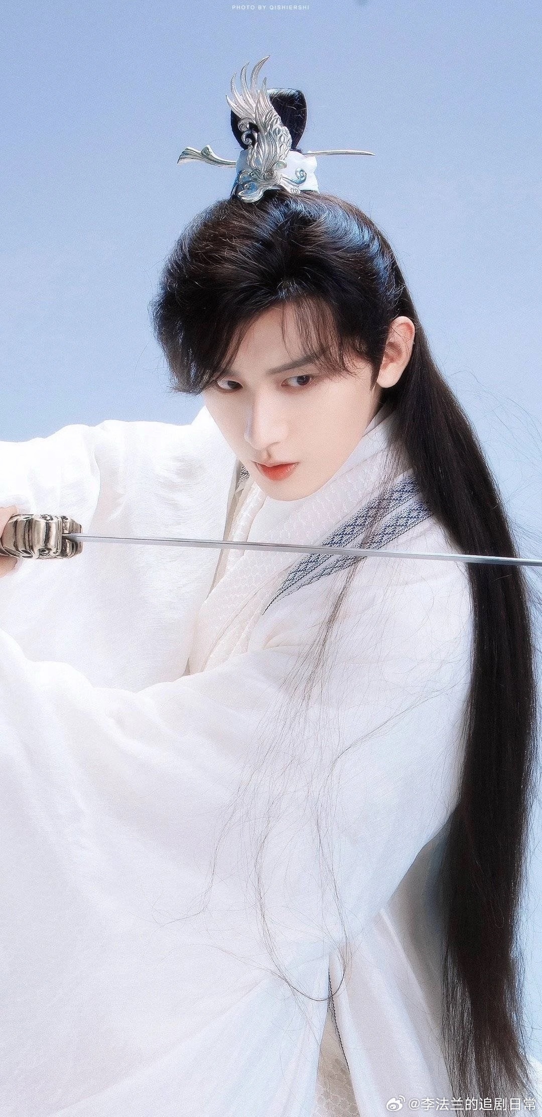 近十年（2015-2025），一部爆款作品从默默无闻一跃成名的男演员🈶！1️⃣