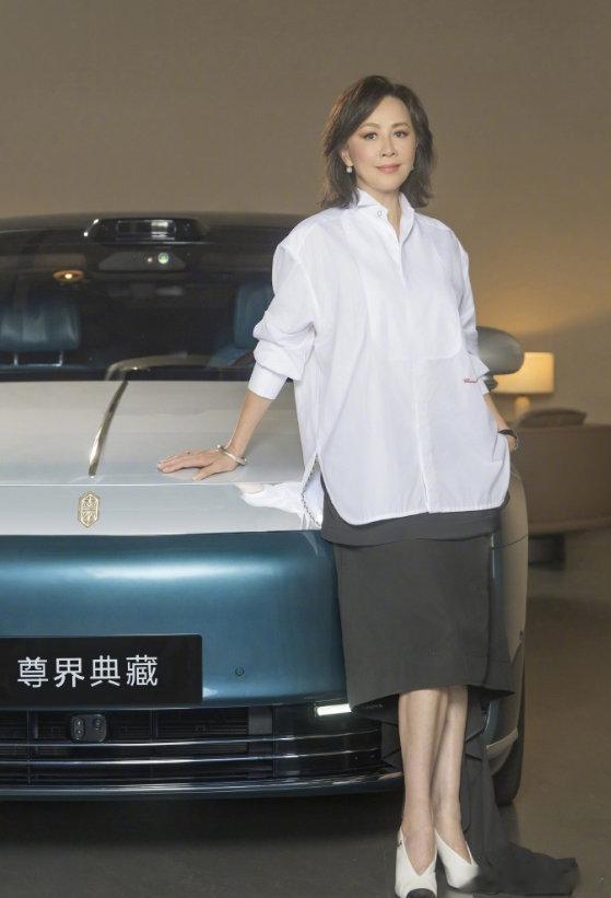 陈赫偷看刘嘉玲聊天尊界S800典藏大观、V800上海首批交付落地，到场车主横跨多