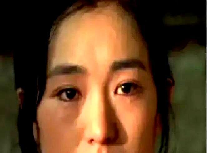 张艺谋当年叼着烟说“结婚证没用”，转头巩俐嫁人他哭了一整夜？
换做是你，快30