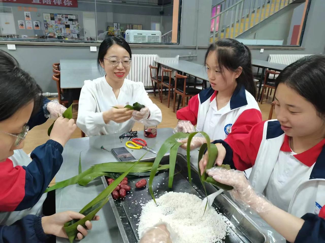 咸阳梦圆职业学校
粽礼