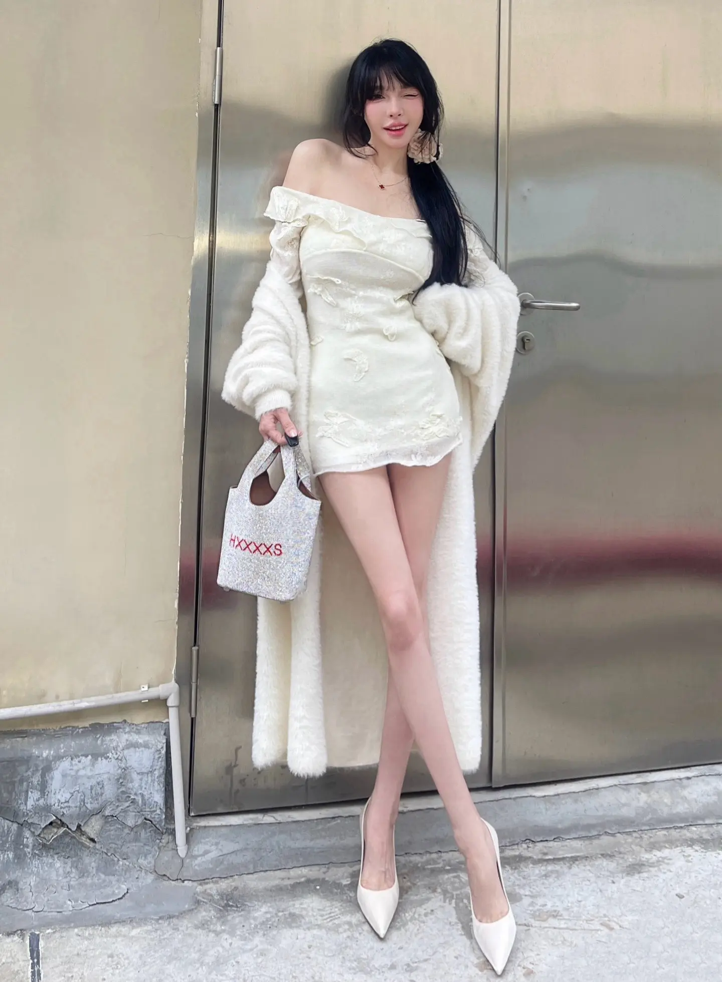 这一套软糯糯的我太爱了💖。我超爱这套内搭，立体的蝴蝶，刺绣的暗花这也太温柔了吧😍穿上这身我人都变温柔了哈哈  