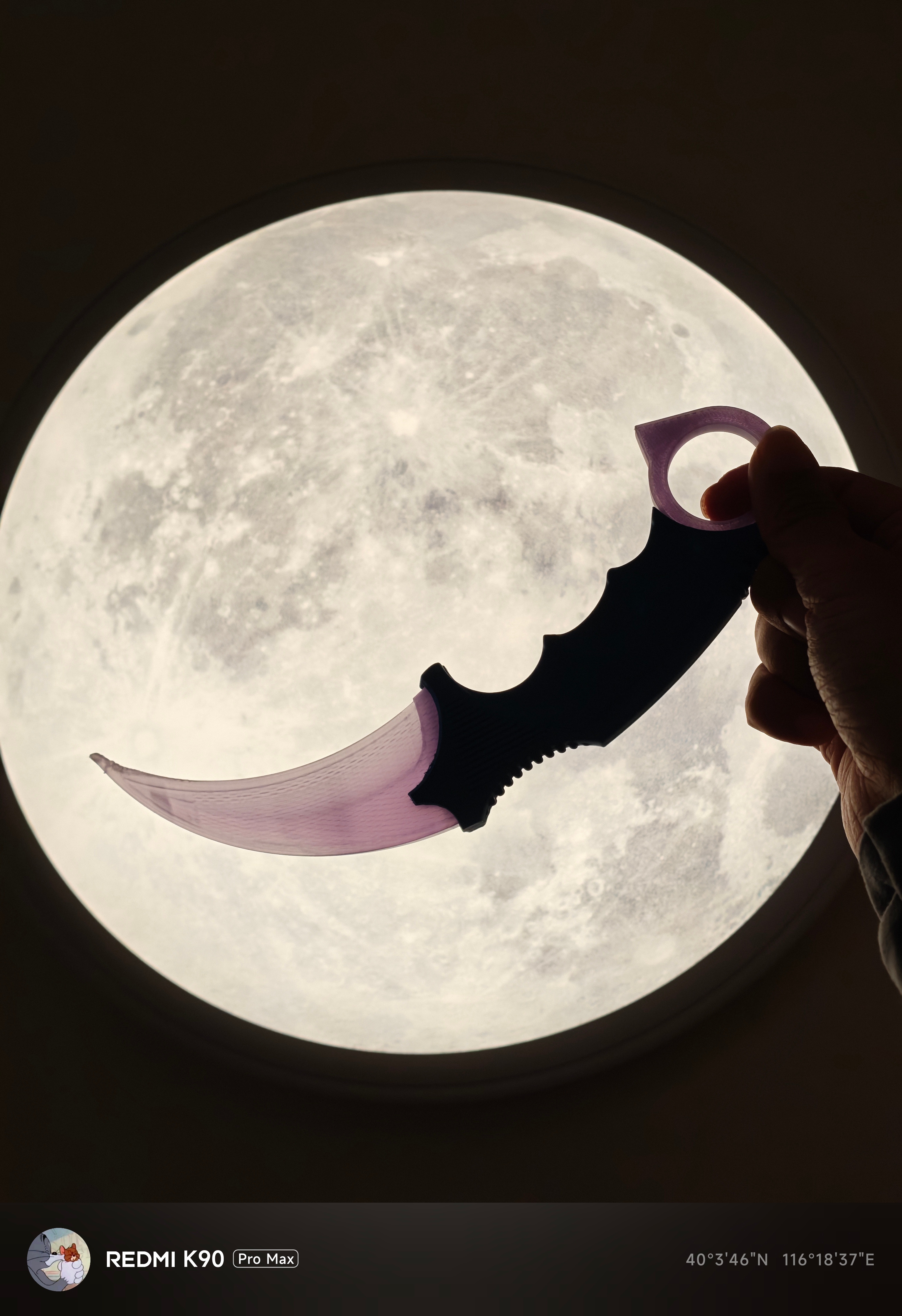 先打了一把爪子刀… 