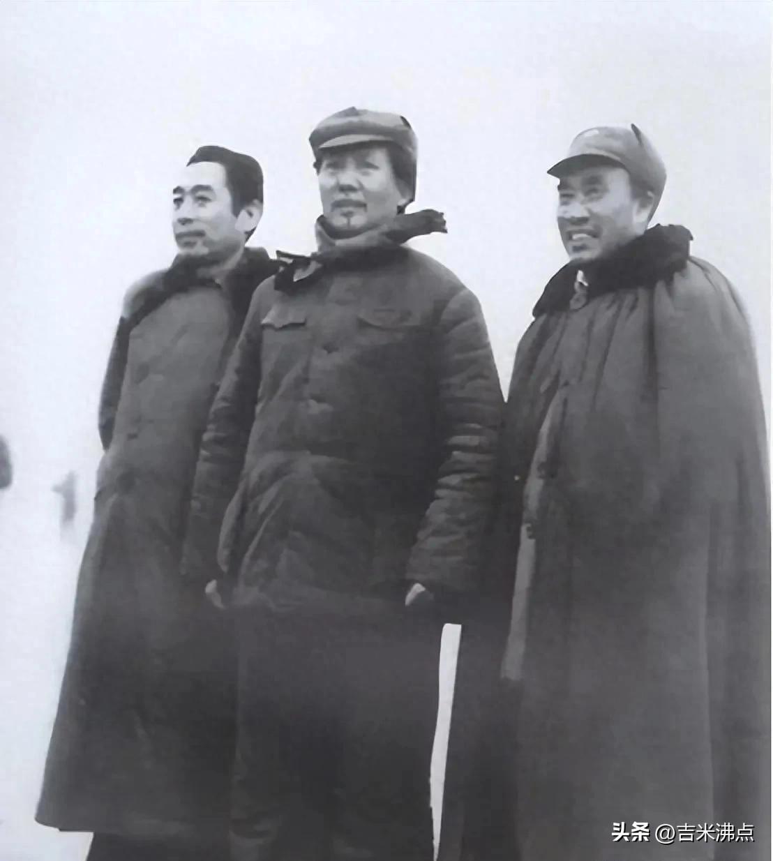 病榻上没喊口号，没留遗书，只说了几句话。
1976年太沉了，光是记日子就让人喘不