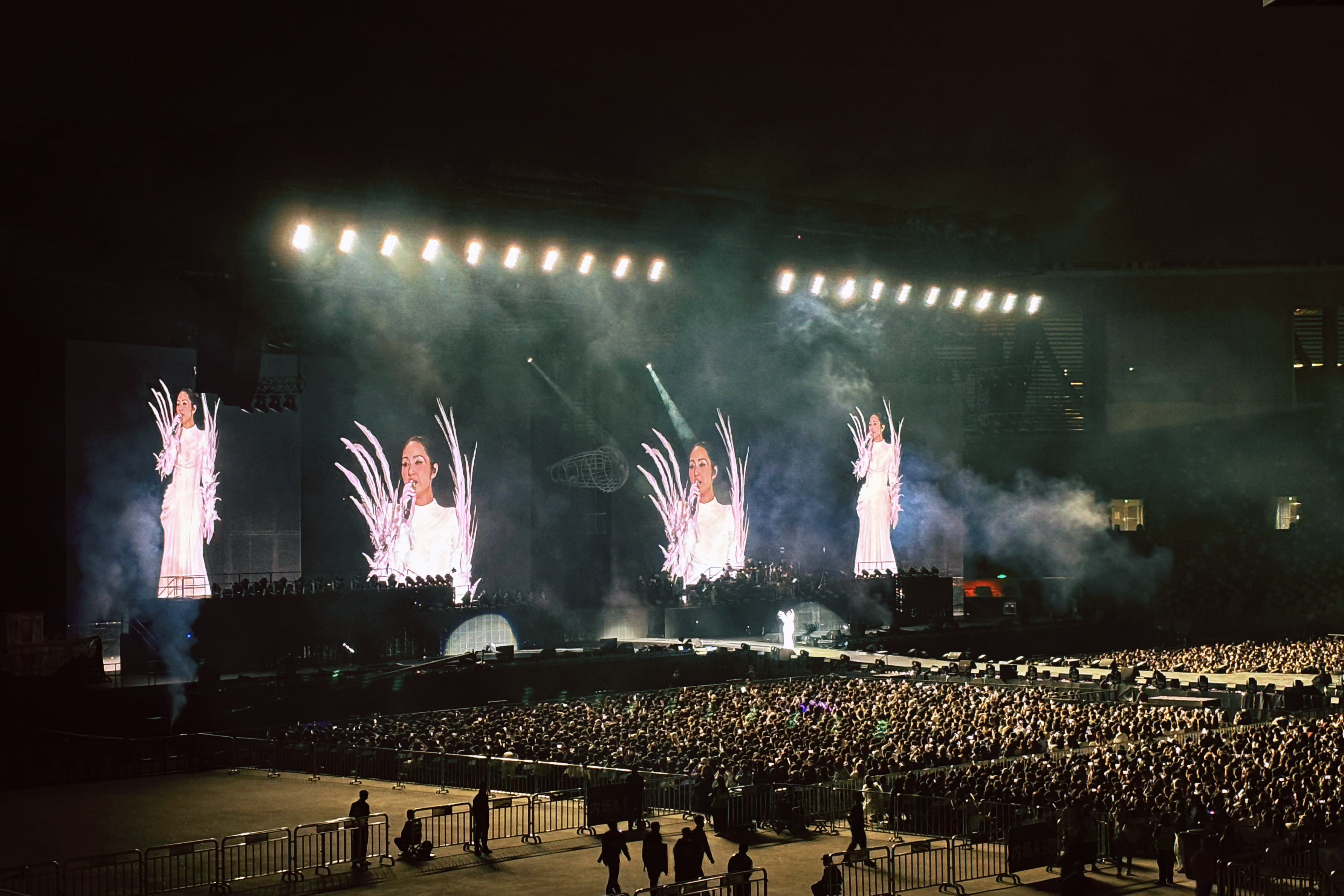 上个周末去成都看了杨千嬅的演出会 