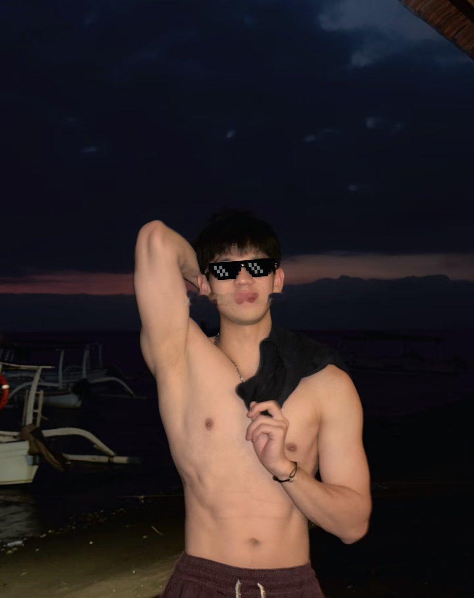 有没有人觉得看肌肉男很解压 ​​​