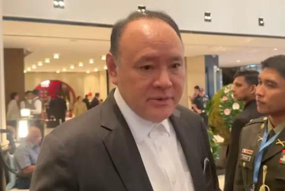 特奥多罗公开卖惨：面对中国，我们别无选择
近日，菲律宾国防部长特奥多罗在新加坡参