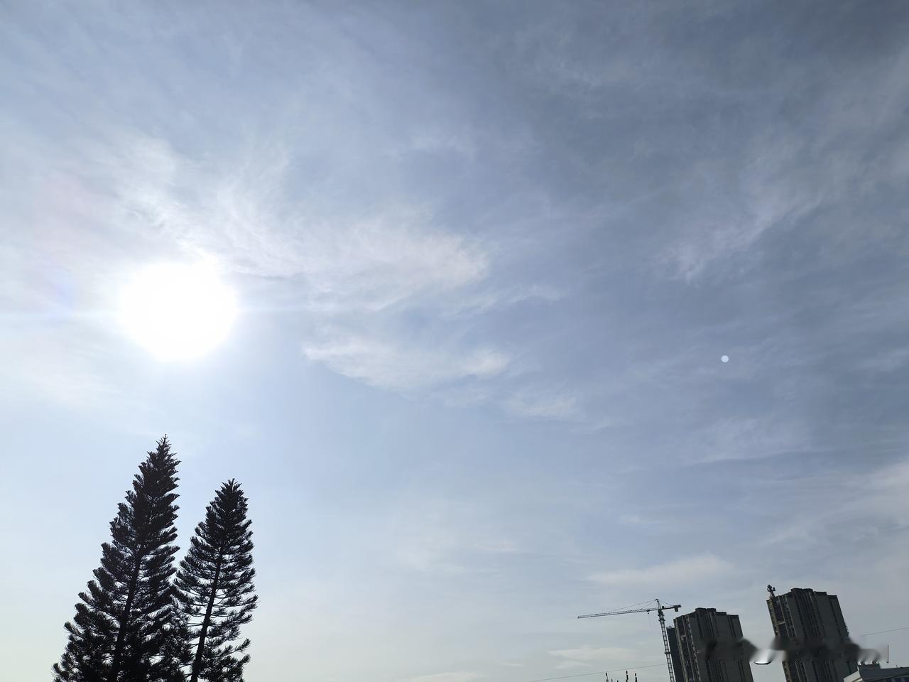 台风“巴威”在浙江乐清二次登陆！广东高温天气加载中……高温炎热+雷雨！热力不减！