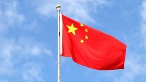 11月24日，德媒刊文声称，中国当下面临两个道路选择，其一是，收复台湾，其二是，