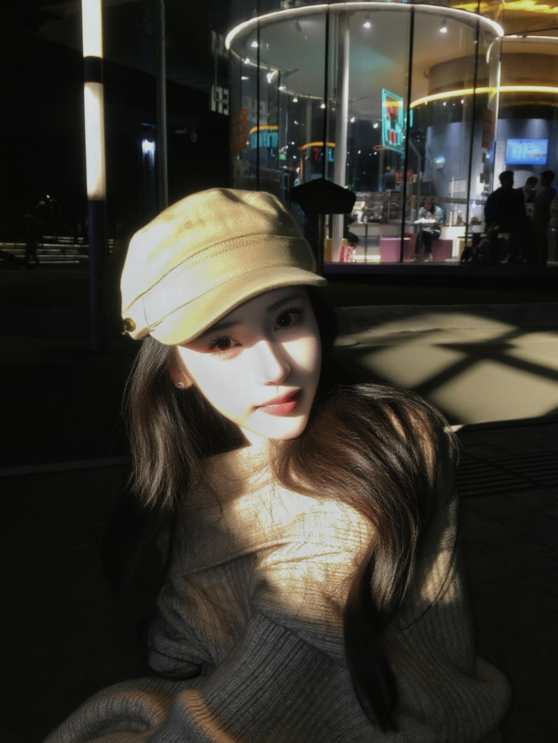 原来你也是我生命窗户上缓缓划过的雨水。