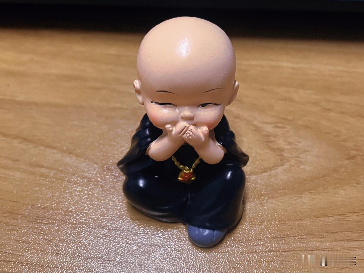低认知的人都有什么表现?
你就看他会不会用小概率事件，来反驳常规事实。