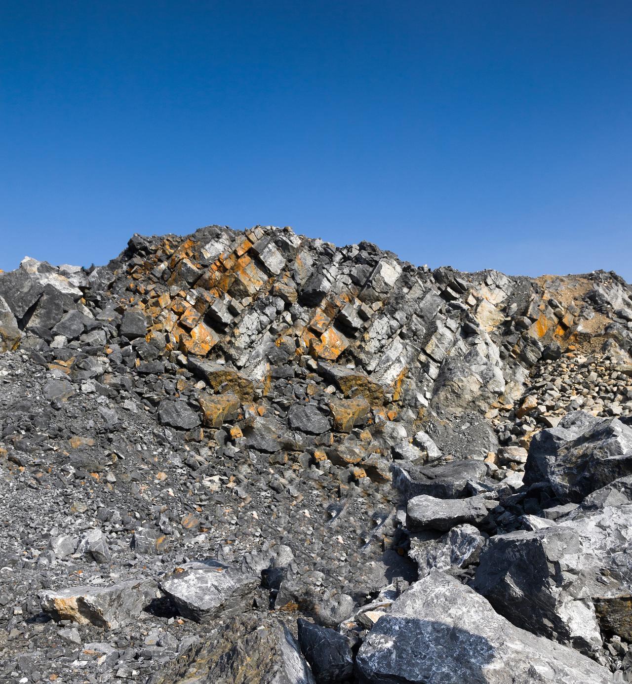 中美之争，中日之斗中，中国的稀土及其提炼技术为中国立下了汗马功劳！
目前，东方大