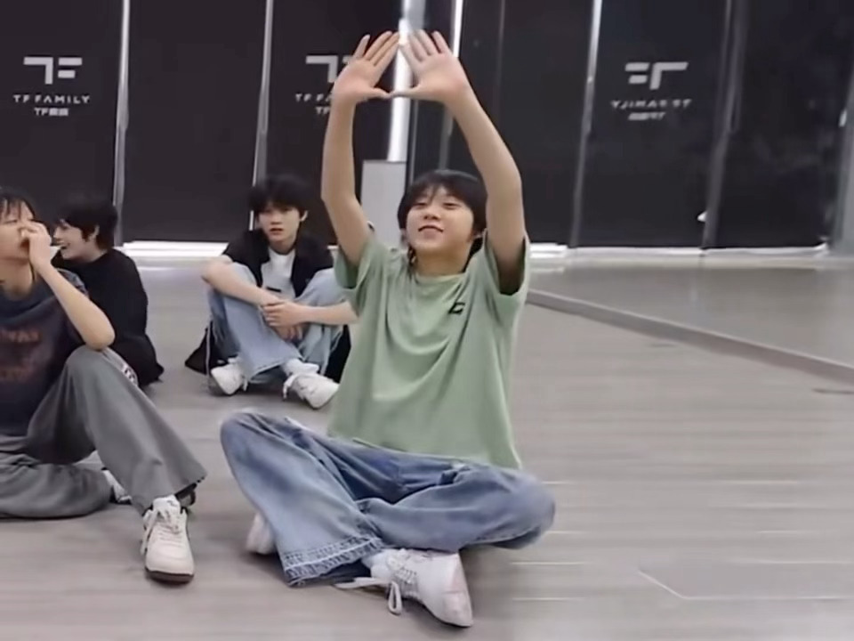 陈奕恒 全世界正数第一爱唱狮子王插曲的人 