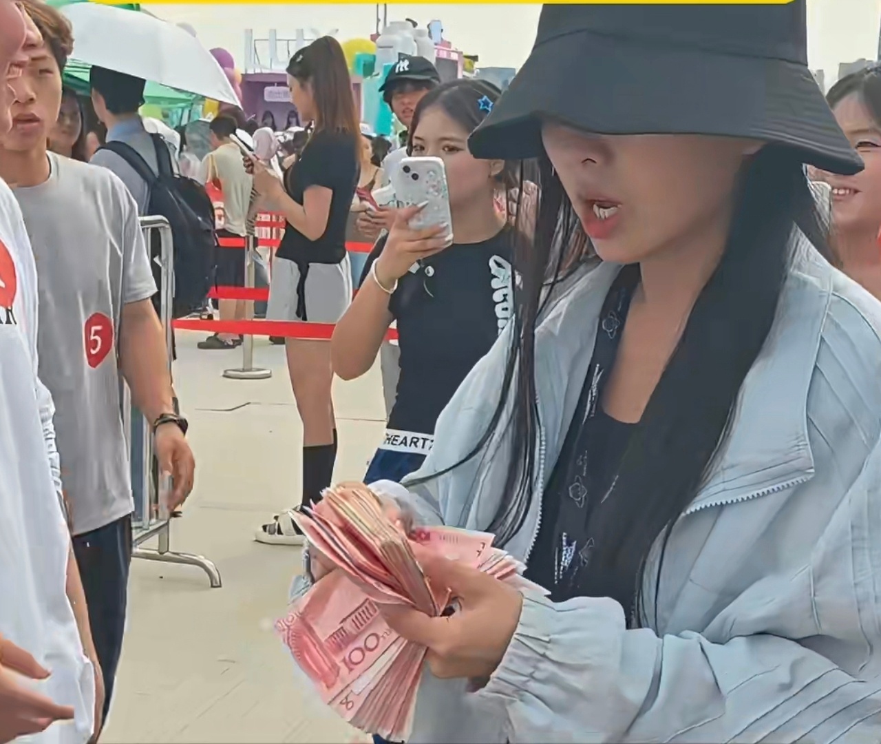 8个大学生靠吃拿下3万奖金 这届年轻人把“能”力吃出了新高度！一场美食比赛，不仅