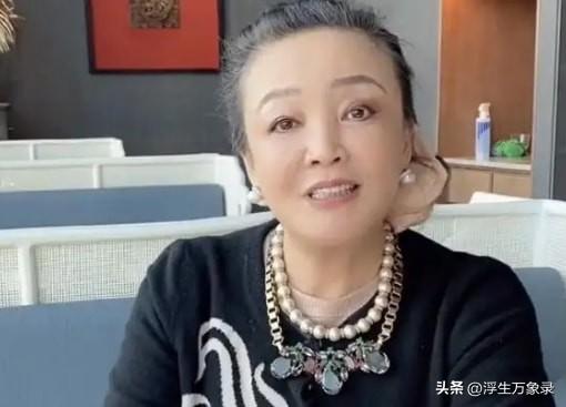 汪小菲最近的状态，明眼人都能看出来，是真的急了。
 
接连在网上低头道歉，想方设