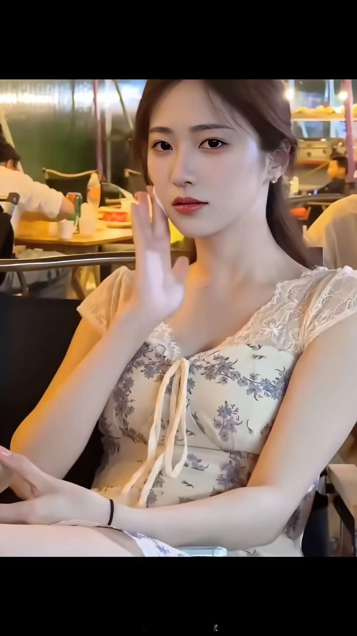 没什么特别的事，就是想让你知道，我在这里。 