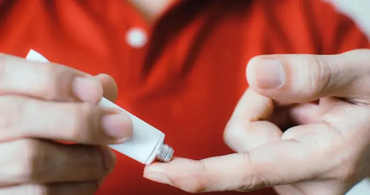 家里有红霉素软膏的小心了，这些情况下不能用！