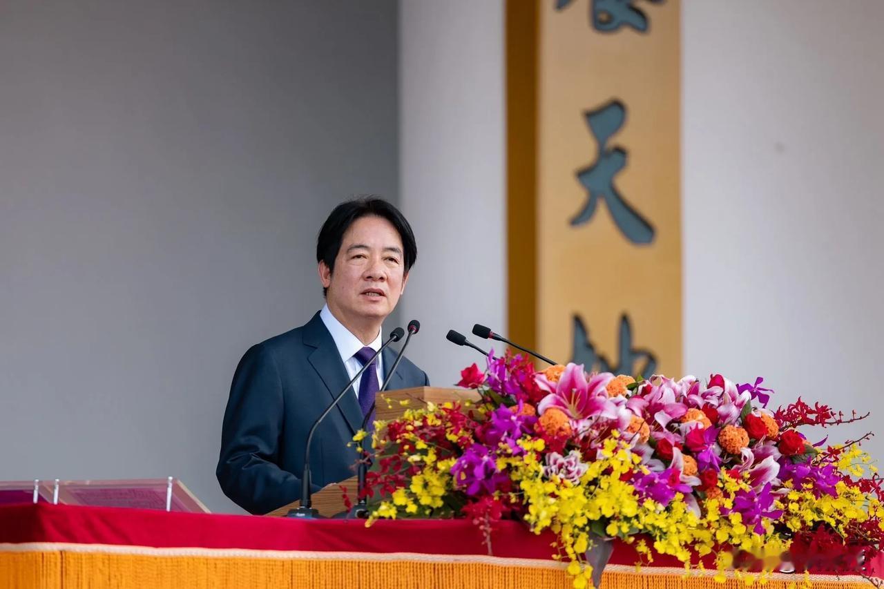 赖清德这货参加黄埔军校一百周年活动
台独分子，台独金孙
赖清德再次大放厥词
他说