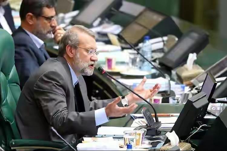 拉里贾尼是伊朗史上最伟大的军事家、政治家、战略思想家，没有之一。他的牺牲或让伊朗