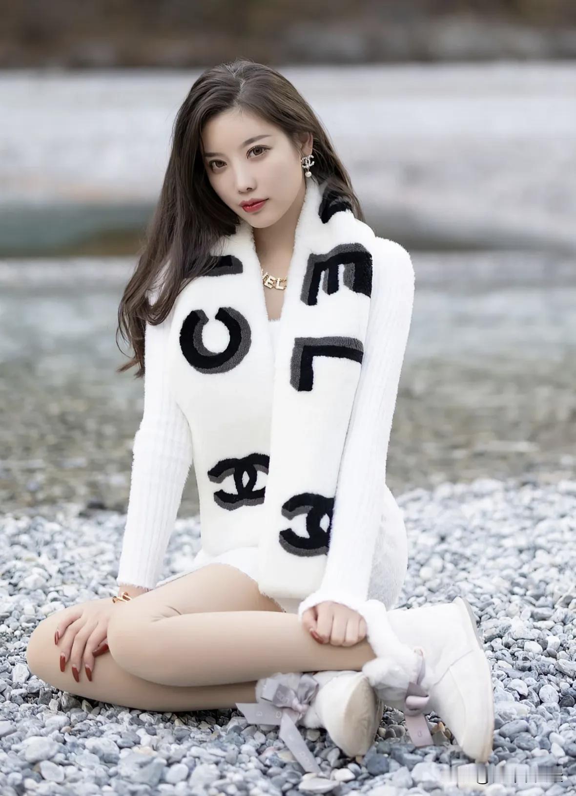 枫叶🍁|摄影：模特杨晨晨花季少女如何搭配自己的穿衣风范? 摄影中如何掌握“最好