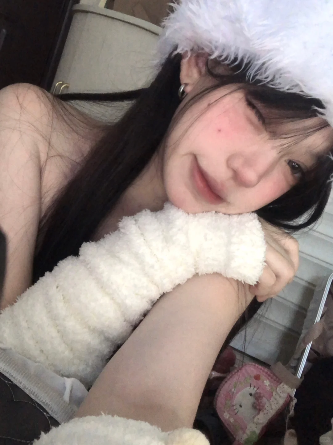 ღゝ◡╹)ノ♡