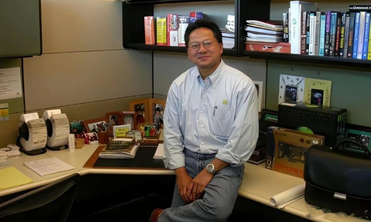 黄仁勋年轻时 