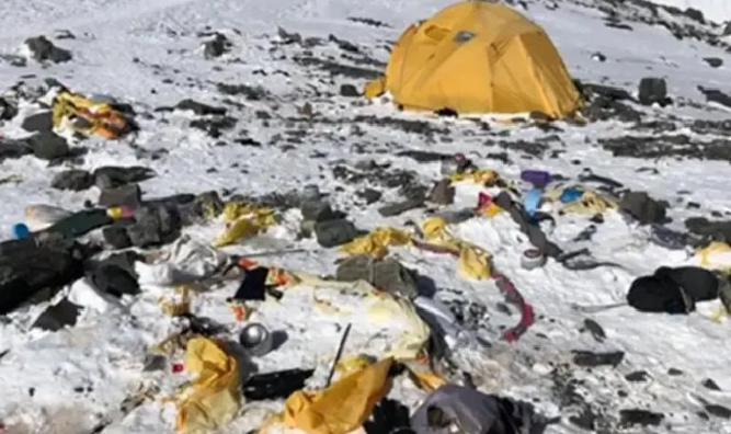 快讯！
尼泊尔政府突然宣布了。

尼泊尔废除执行11年的珠峰登山垃圾押金制，改征