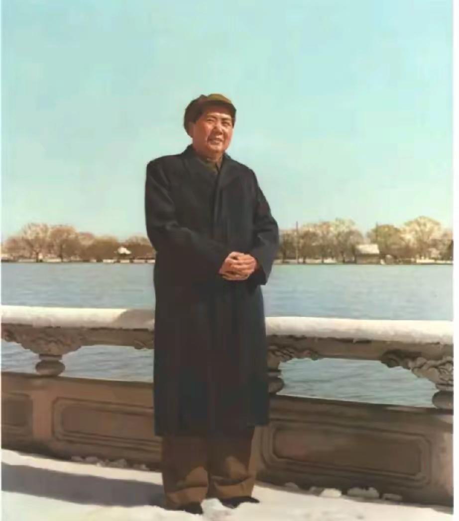 没留过洋，没进过军校，甚至连大学都没正经上过，却硬生生打赢了800万正规军，用一