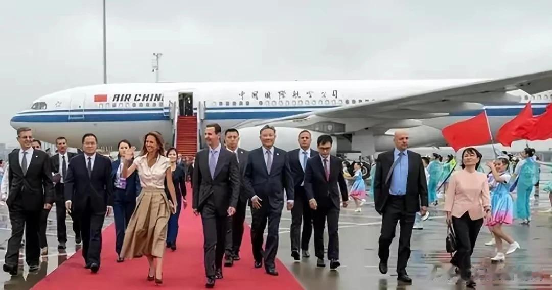 叙利亚向美国索赔

叙利亚外交部发表声明称，叙利亚已致函联合国秘书长和安理会主席