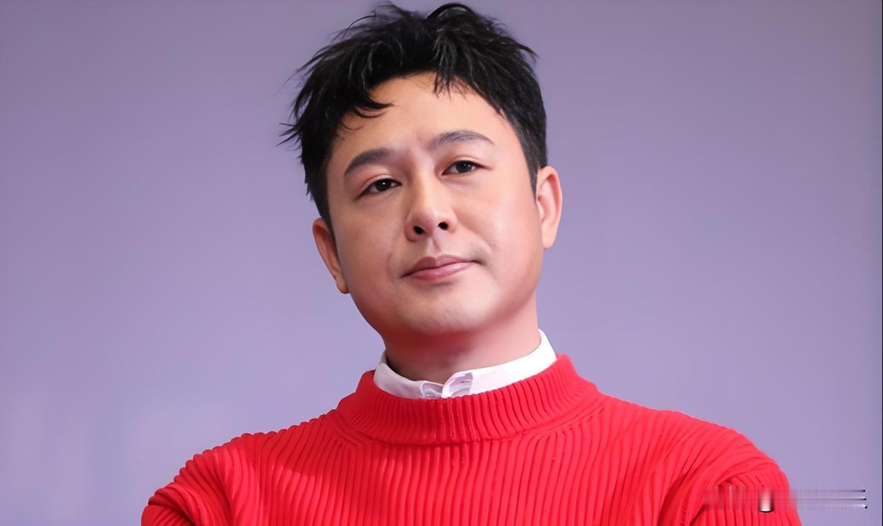 “张颂文不是天赋型演员，他骨子里是个广东人。”

陈道明这句话，当年在《狂飙》最