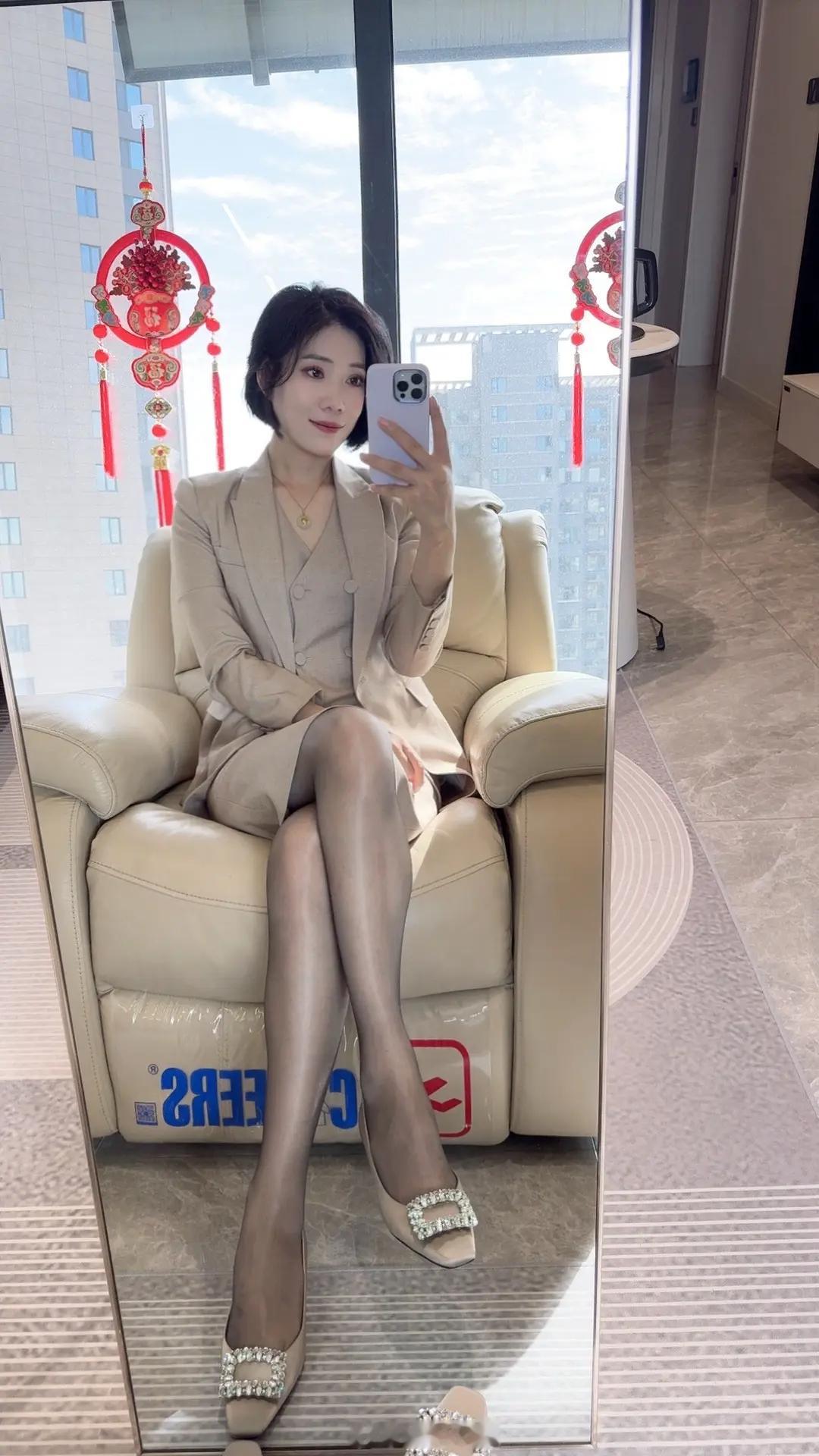 这种姐姐怎么谈？ ​​​