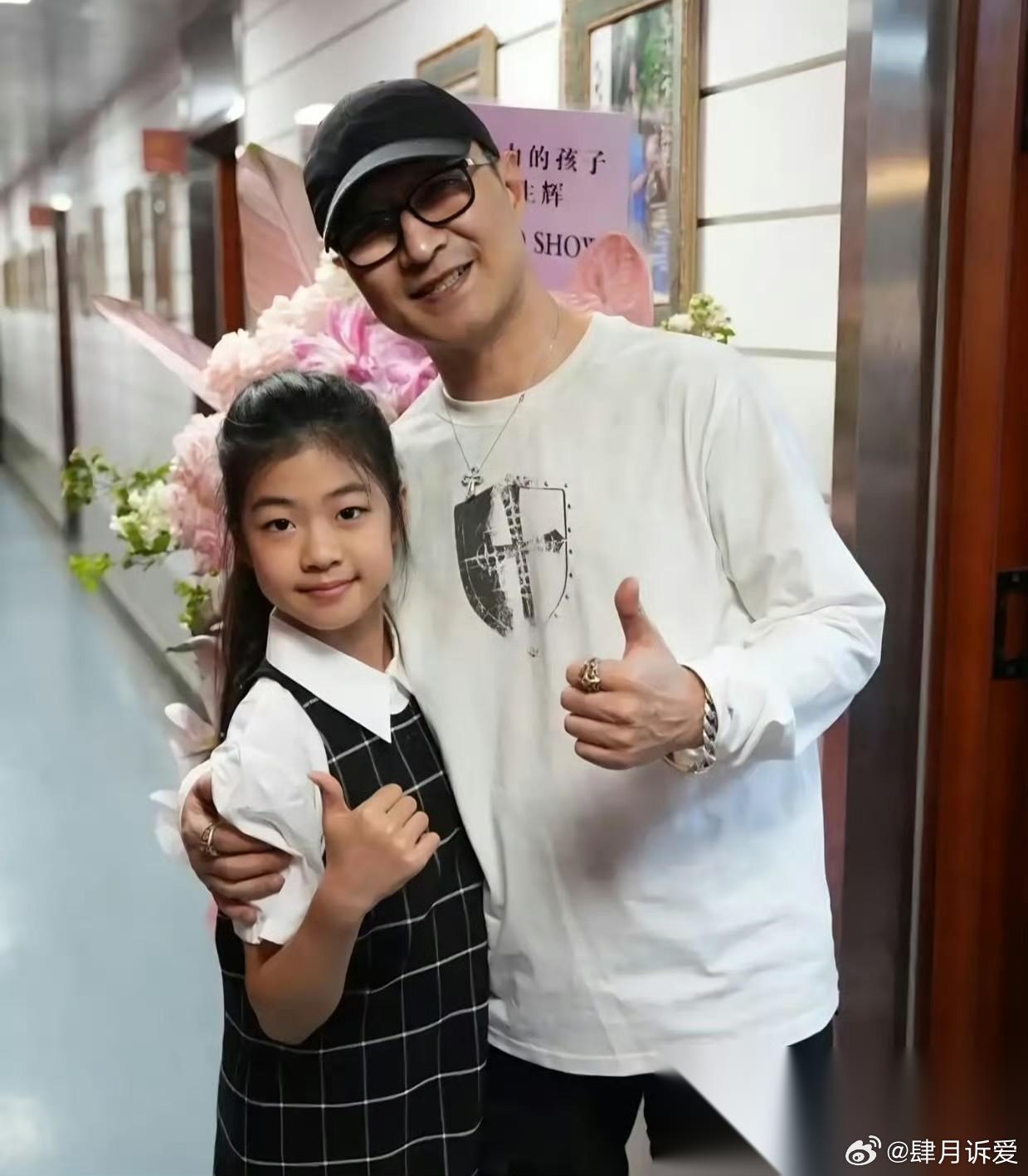 汪峰 我终于明白为什么章子怡毫不犹豫的把女儿留给了汪峰，自己带走儿子。 10岁醒