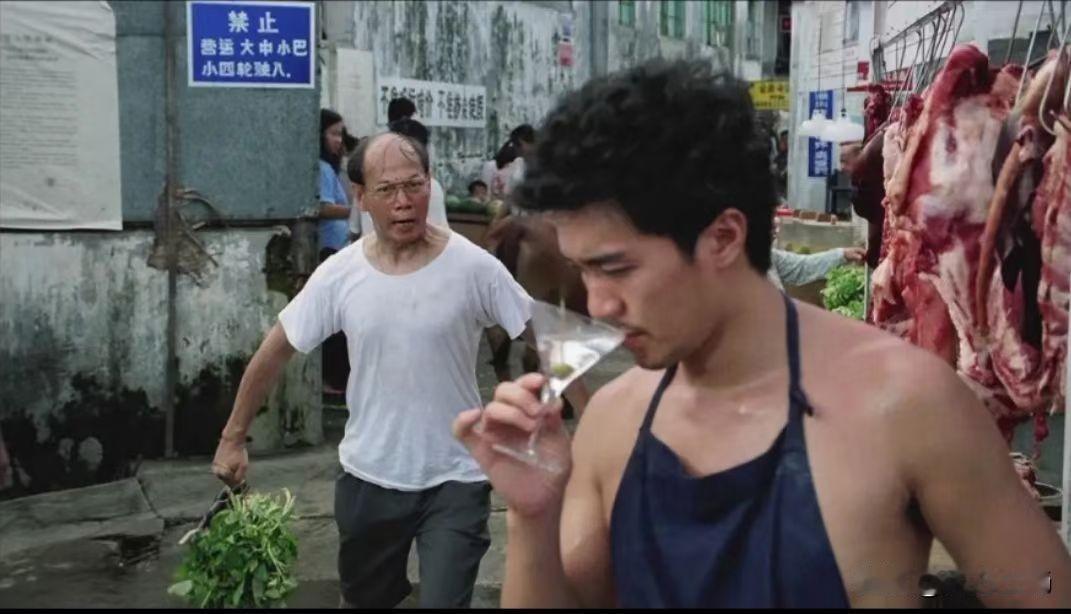 假如你遇到一个人感觉特别亲切、舒适，原因要么是对方品格比你好，要么是这个人水平比