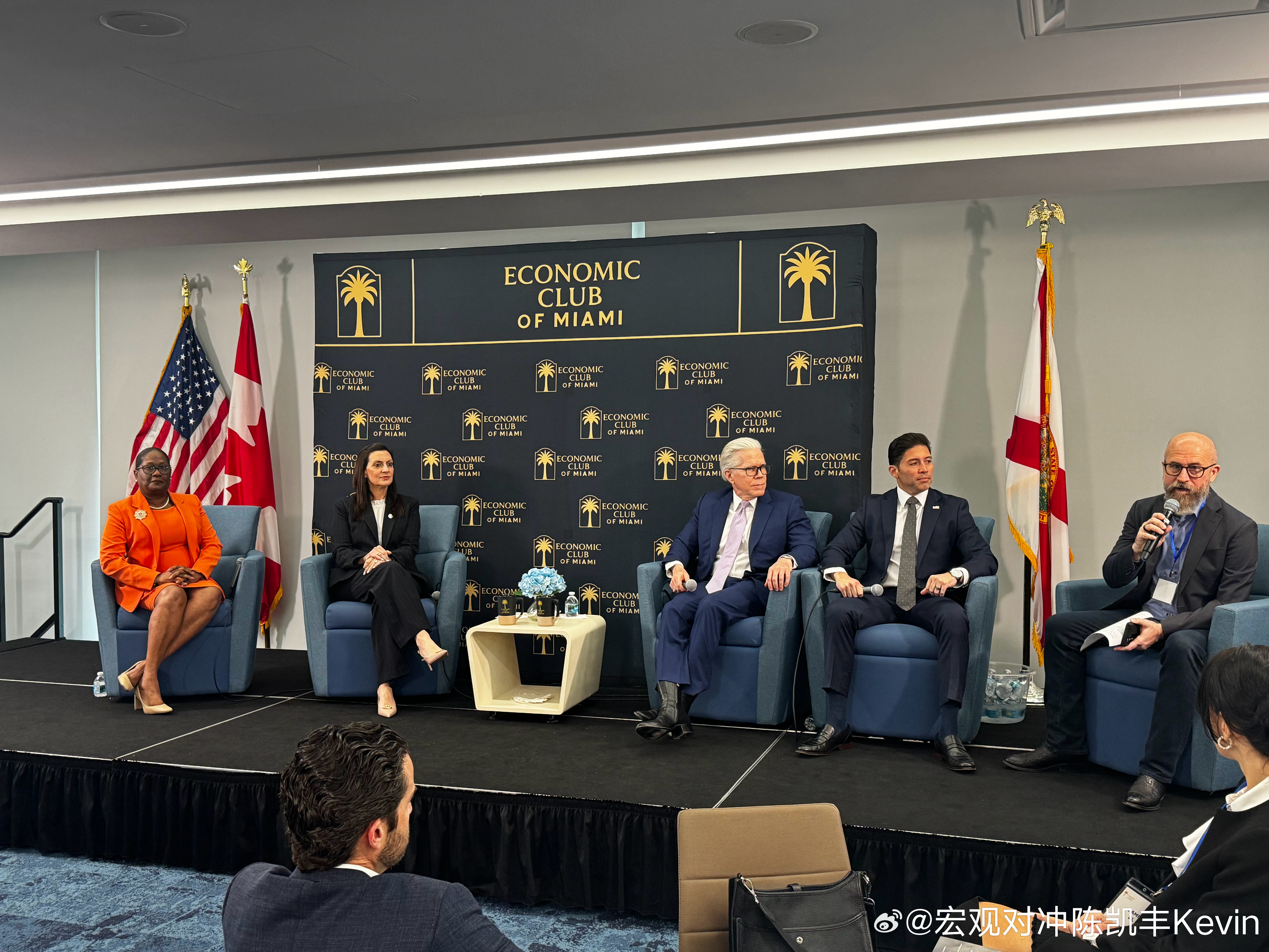 佛罗里达国际大学（FIU）校长、佛罗里达州太空协会主席，佛罗里达前任副州长珍妮特