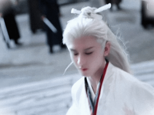 成毅[超话]终于能看到成毅自己打自己了这么能打的成毅竟然有两个 今晚《赴山海》成