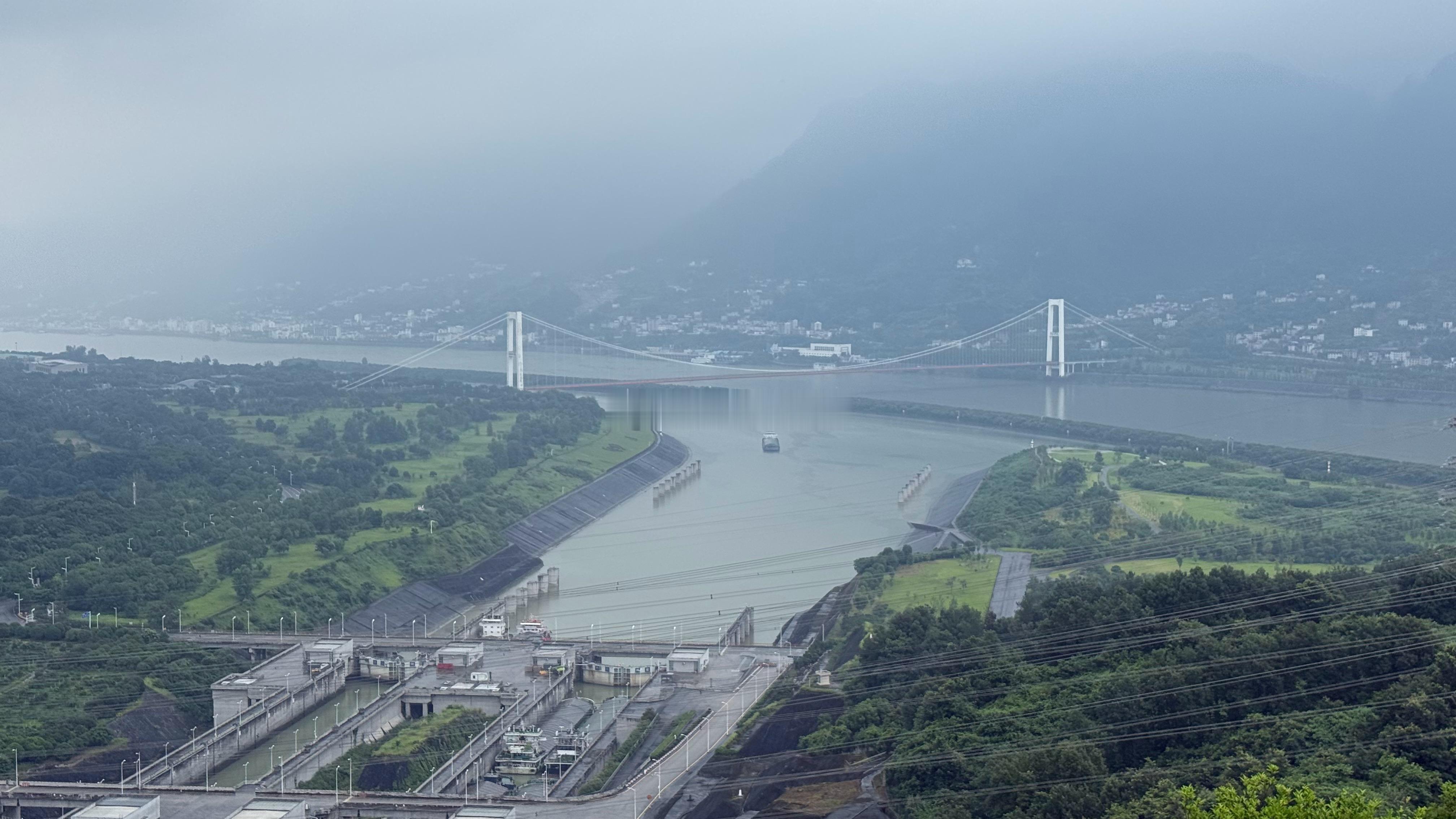 免费的景点 拉爆了 宜昌·三峡大坝风景区