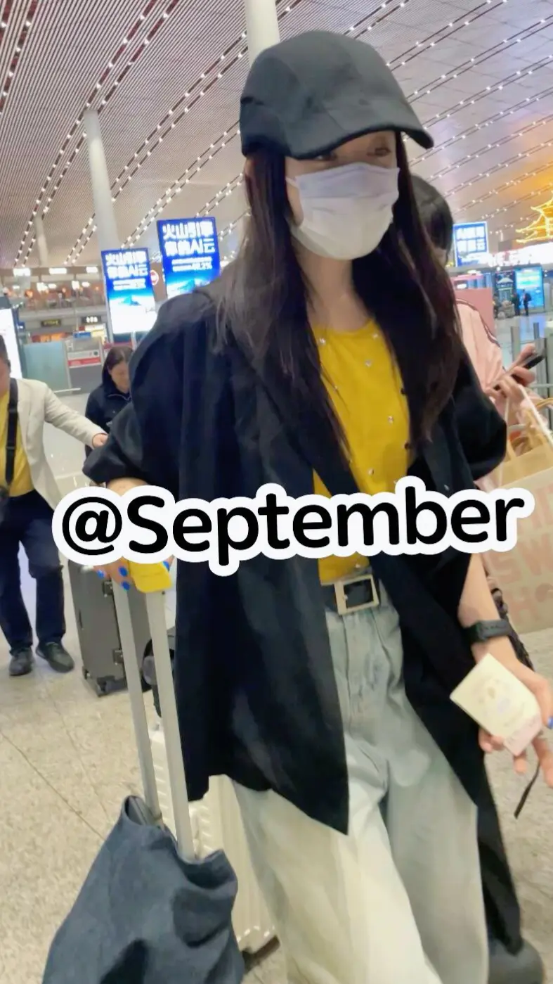 饱饱才到北京啊，好瘦呀😍