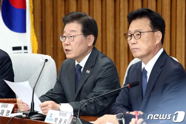 【韩国在野党与执政党就对华外交问题针锋相对，称尹锡悦持续挑衅中国并无好下场】

