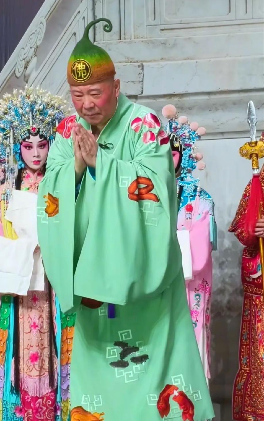 彻底翻车！郭德纲被官方立案调查，这次真的救不回来了
 
大快人心！娱乐圈大地震，