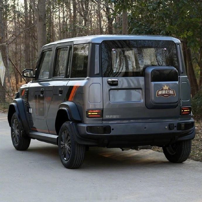 乍一看还真看不出来是老头乐研究了一下有关老头乐的历史，油改电和增程式都是最先在老