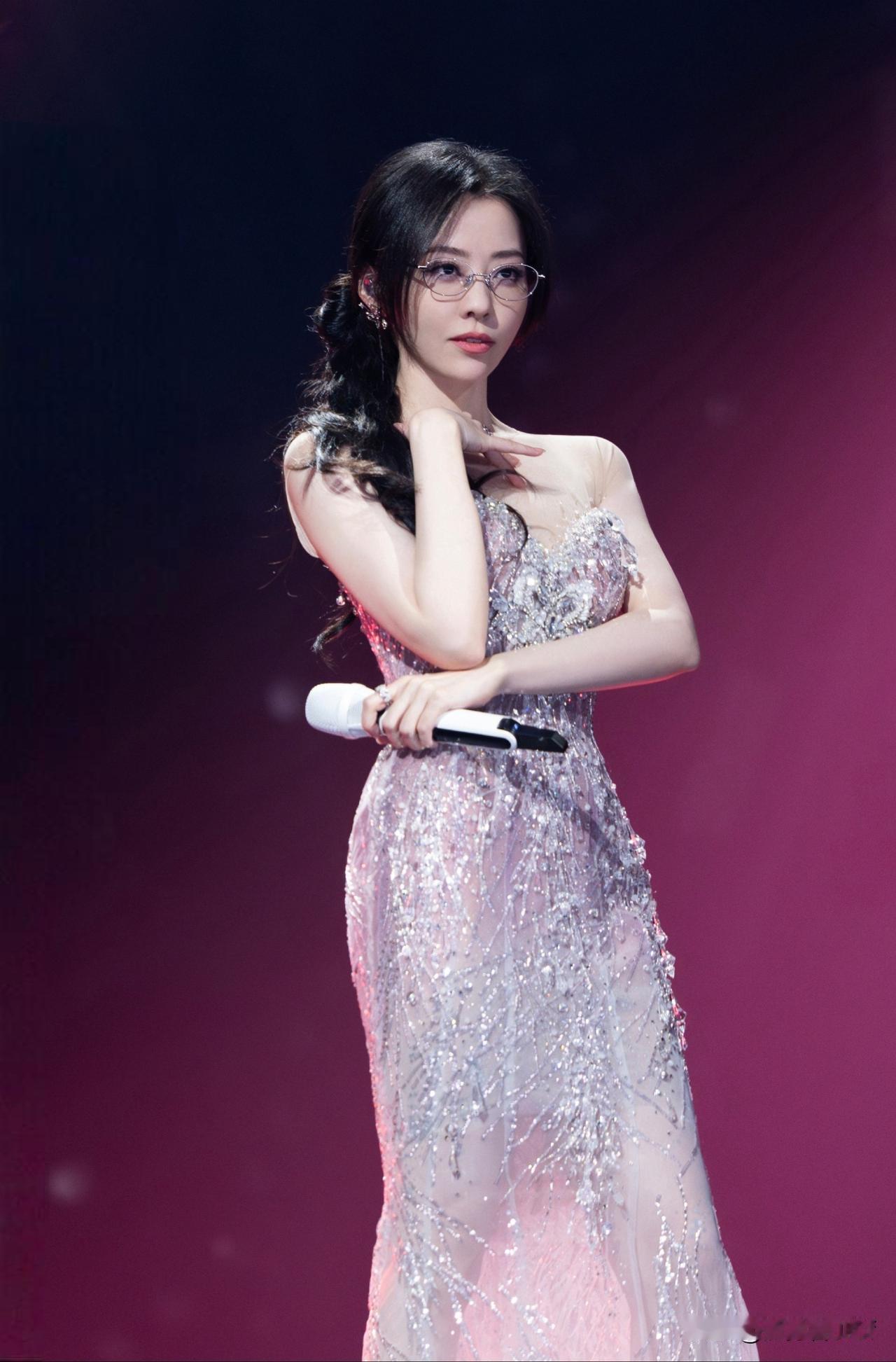 华语乐坛真浑厚与假浑厚硬核盘点

先定标准：什么是真浑厚、什么是假浑厚”？
真浑