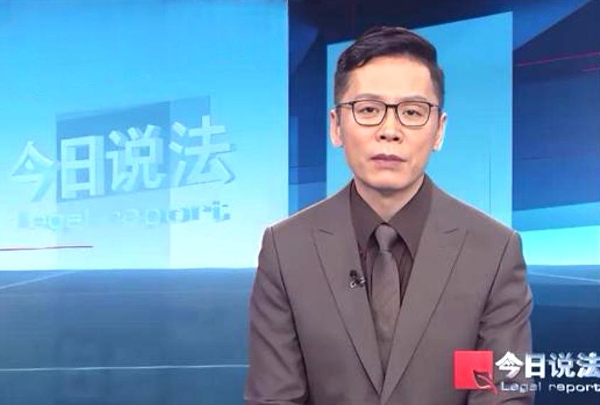 央视《今日说法》主持人李晓东自曝被骗1000元买茶叶，这说明了一个什么问题？
就