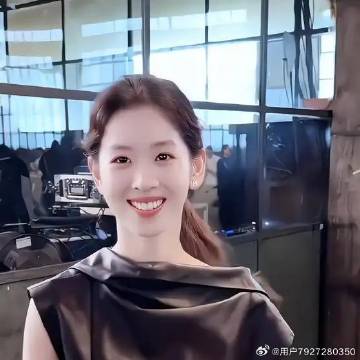 《32岁的章泽天，少妇级别的美女，如今也是3个孩子的妈妈，身材》播放量...