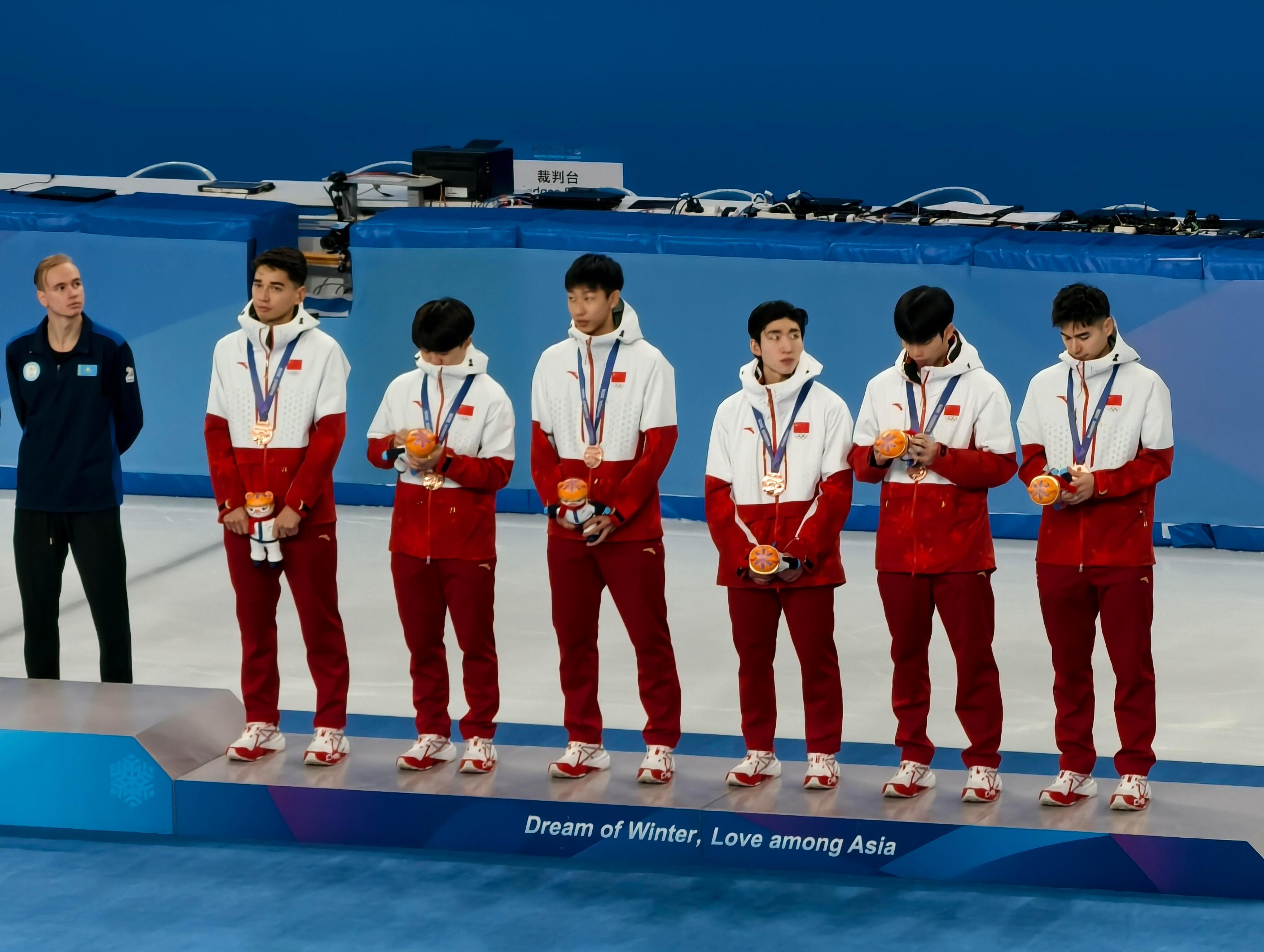 我可以不赢，但是我的国家必须赢，被亚冬会运动员们感动到，孙龙林孝埈的每一场比赛，
