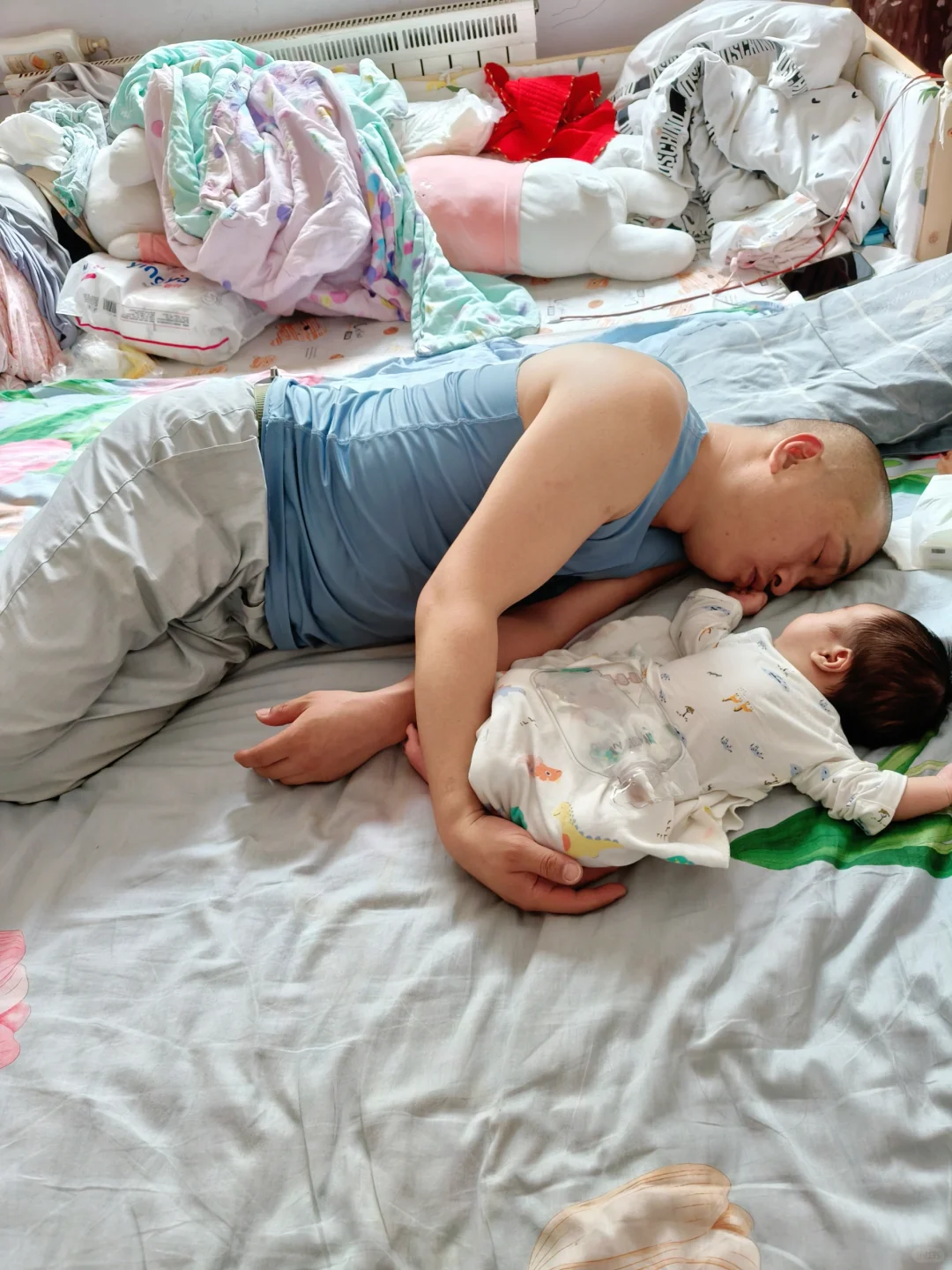 辅导作业的时候，给他爹看👀