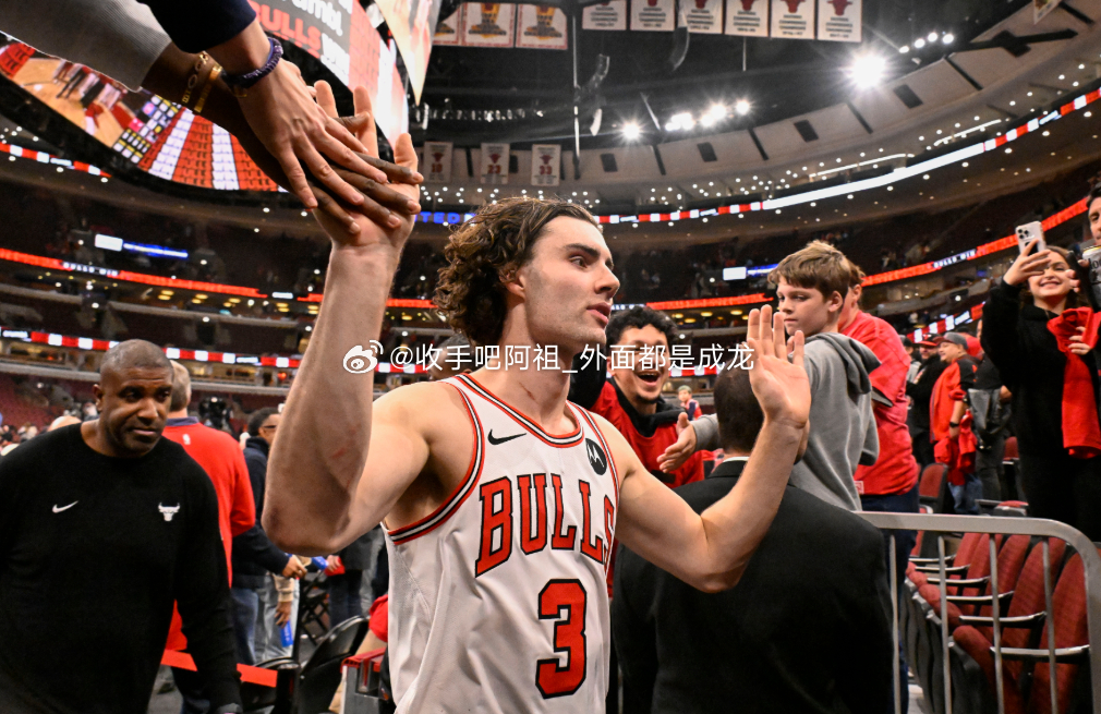 NBA常规赛继续进行，公牛主场99-105输给尼克斯，遭遇9连败。据公牛队记K.