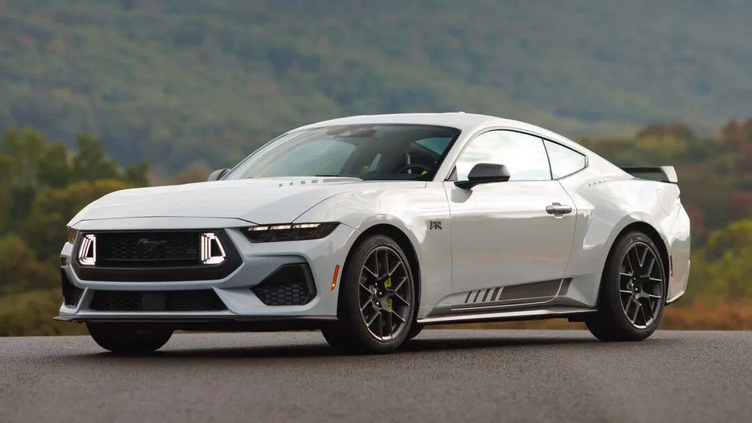 2026款福特野马EcoBoost RTR套件发布！搭载GT同款Brembo前六