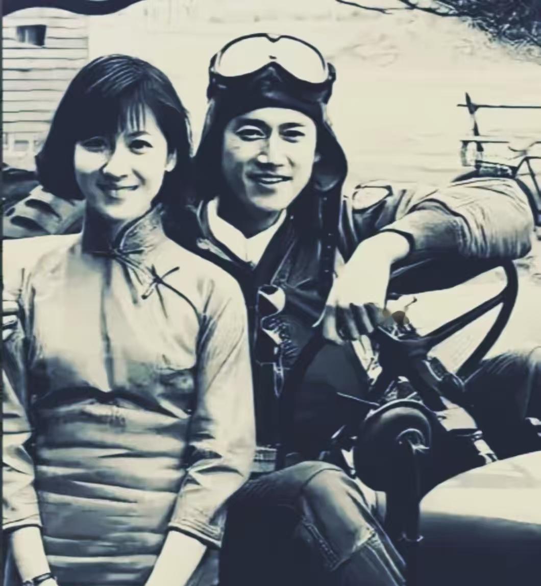 1938年，陈怀民击落了一架敌机后，被另外5架敌机包围，见突围无望，他撞向日本战