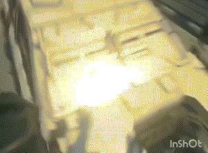 哪个做的游戏？
报废汽车比装甲车还结实